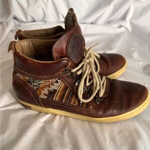 Inkkas brown leather camping boot